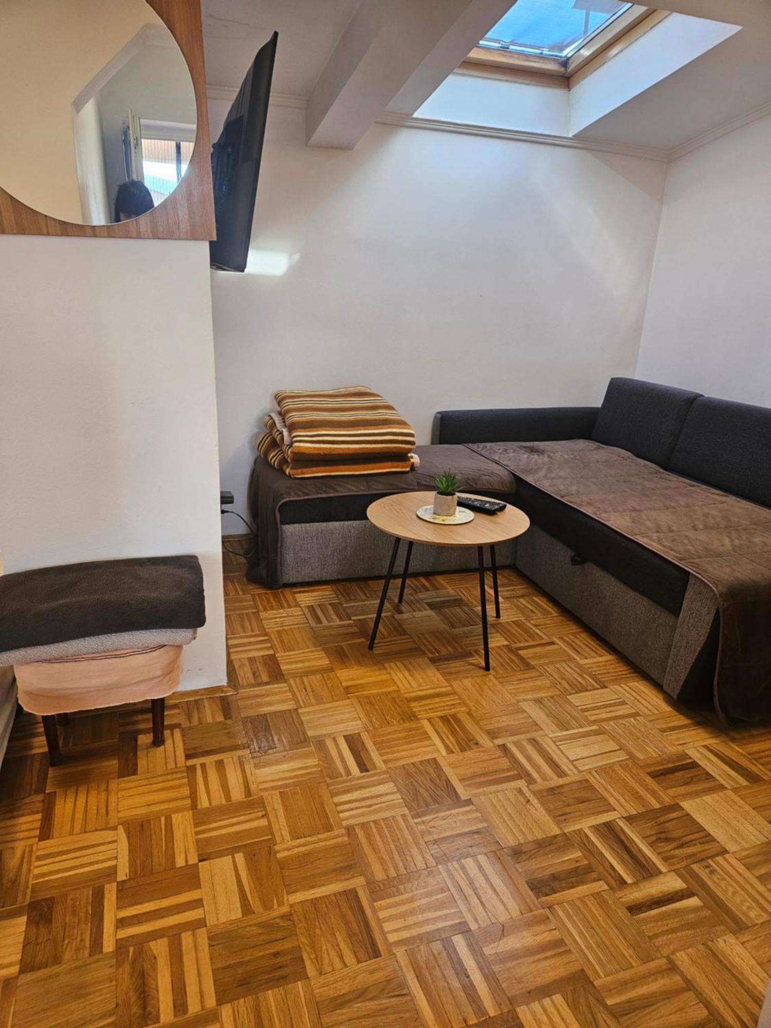 Apartman Ellye Lukavica المظهر الخارجي الصورة