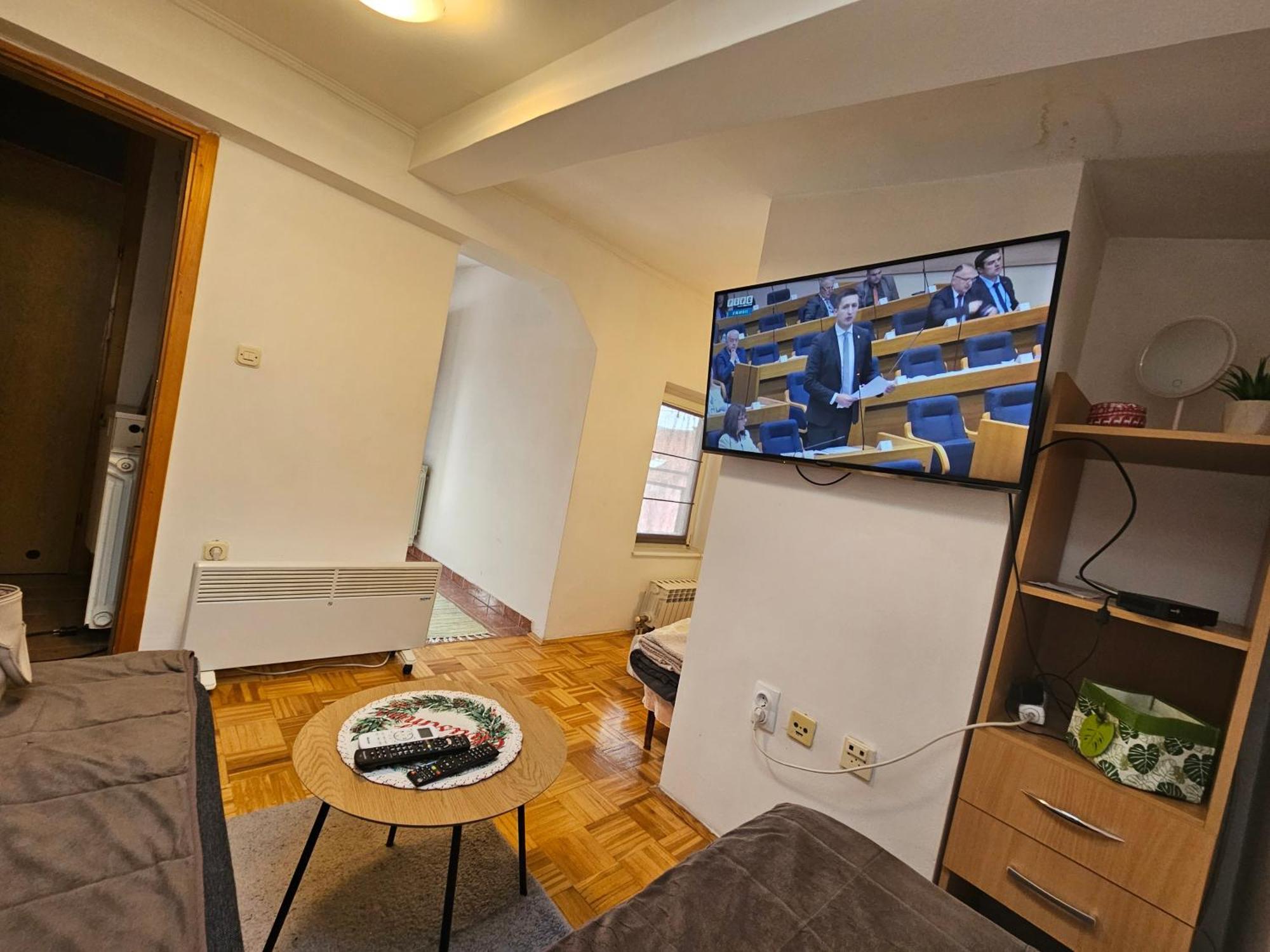 Apartman Ellye Lukavica المظهر الخارجي الصورة